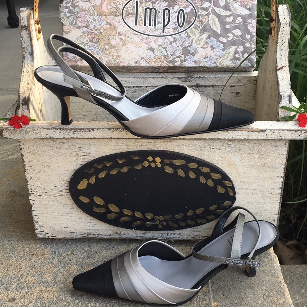 Impo Black & gray ankle strap shoes size 8.5